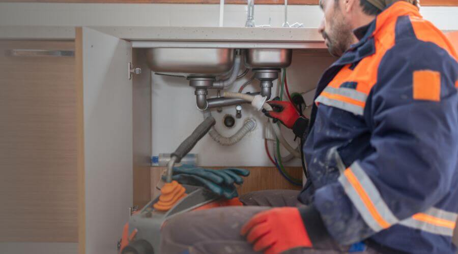Expert burst pipe repair services in Dana, IA